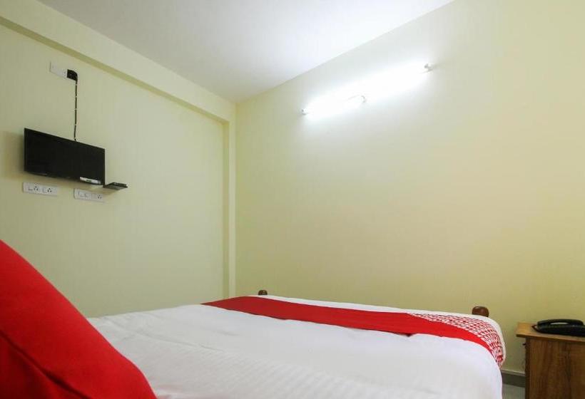 Hotell Oyo 46112 Nest Presidency