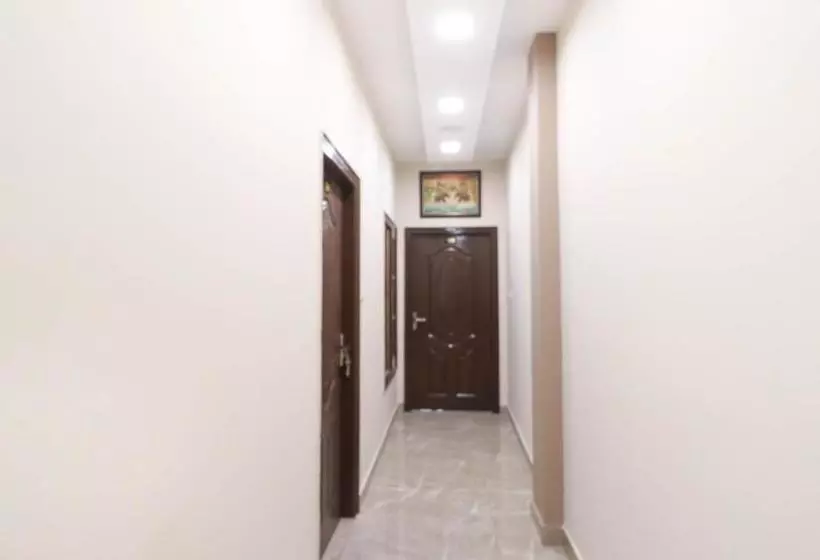ホテル Oyo 66975 Payal