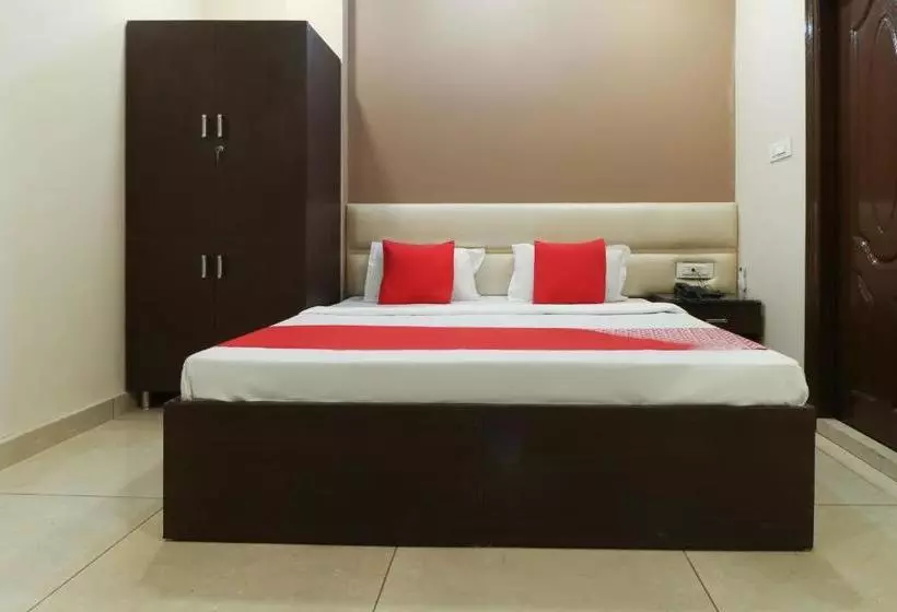 ホテル Oyo 66975 Payal