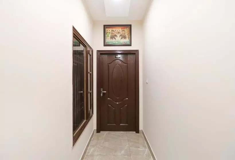 ホテル Oyo 66975 Payal