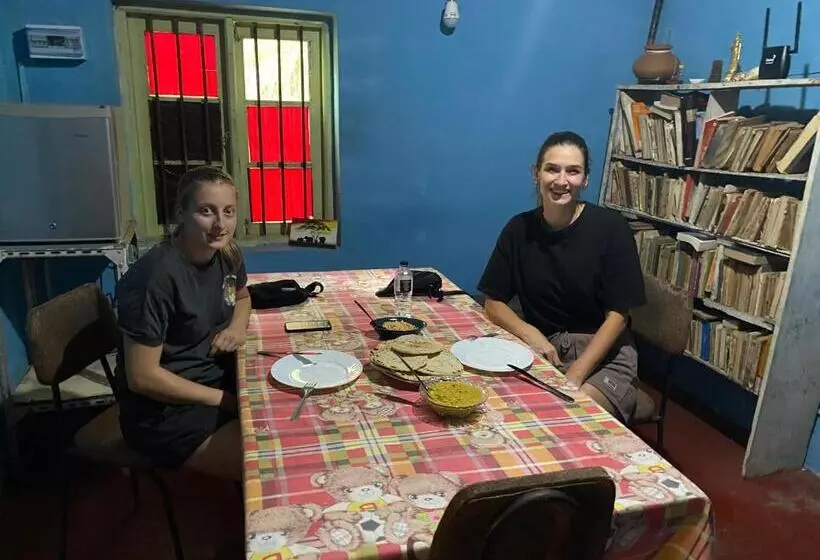 Catch The Ella Train Hostel