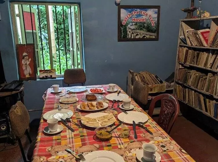 Catch The Ella Train Hostel