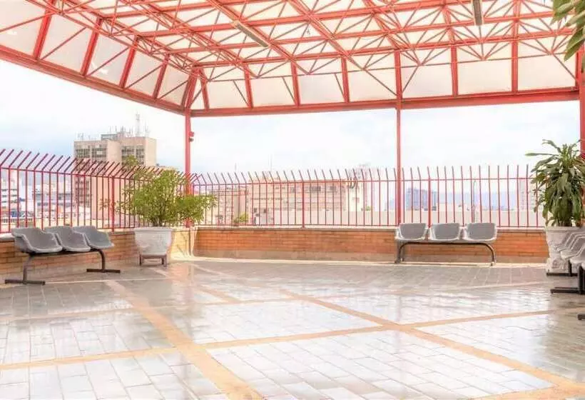 Hotelli Sevilla Plaza