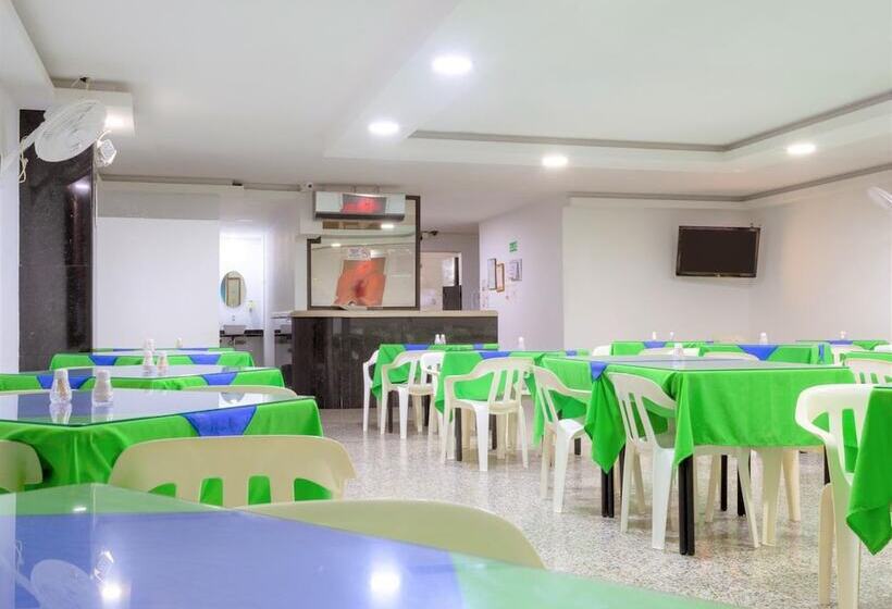 酒店 Sevilla Plaza