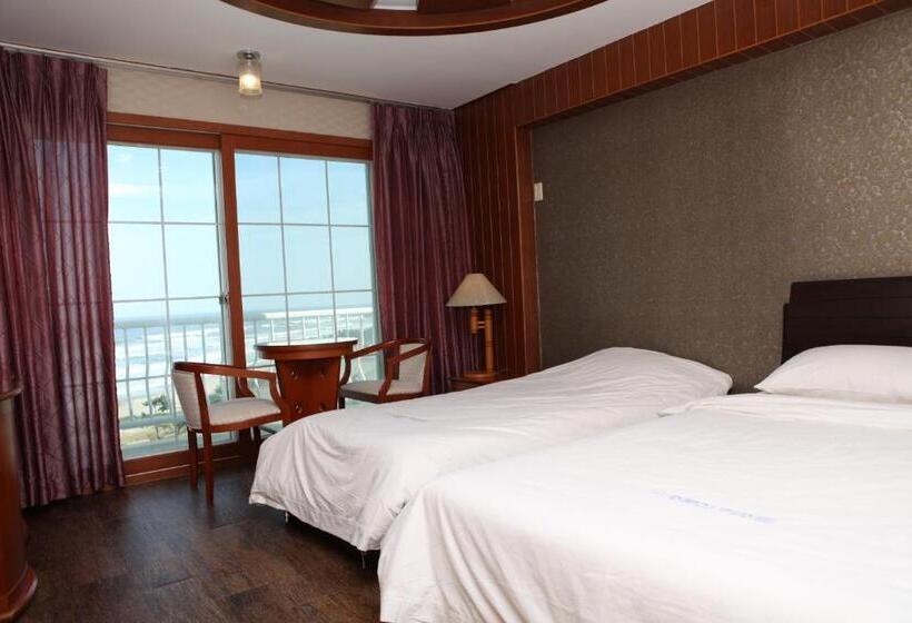 Benikea Hotel Mountain & Ocean Yangyang