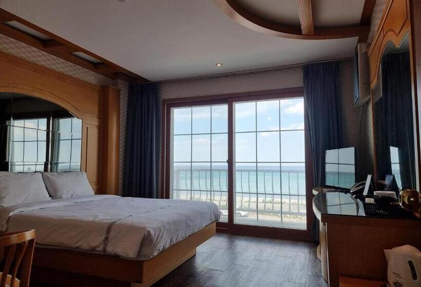 Benikea Hotel Mountain & Ocean Yangyang