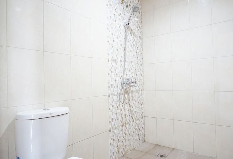 بنسيون Residences By Reddoorz Near Mt Haryono