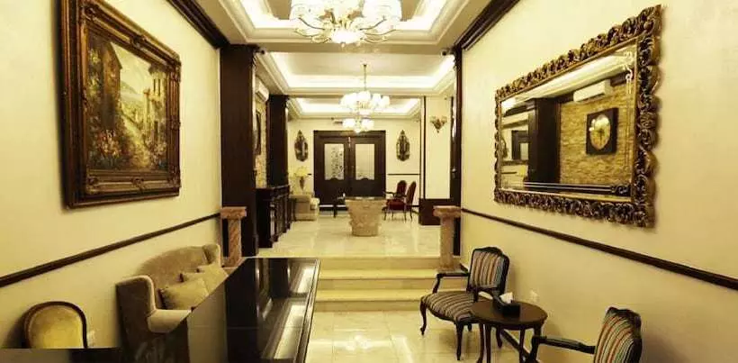 هتل Taj Suites Modern