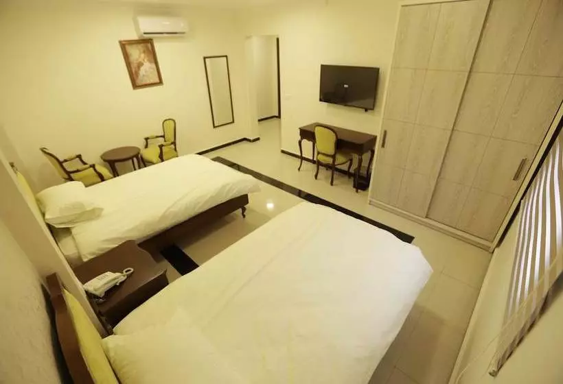 هتل Taj Suites Modern