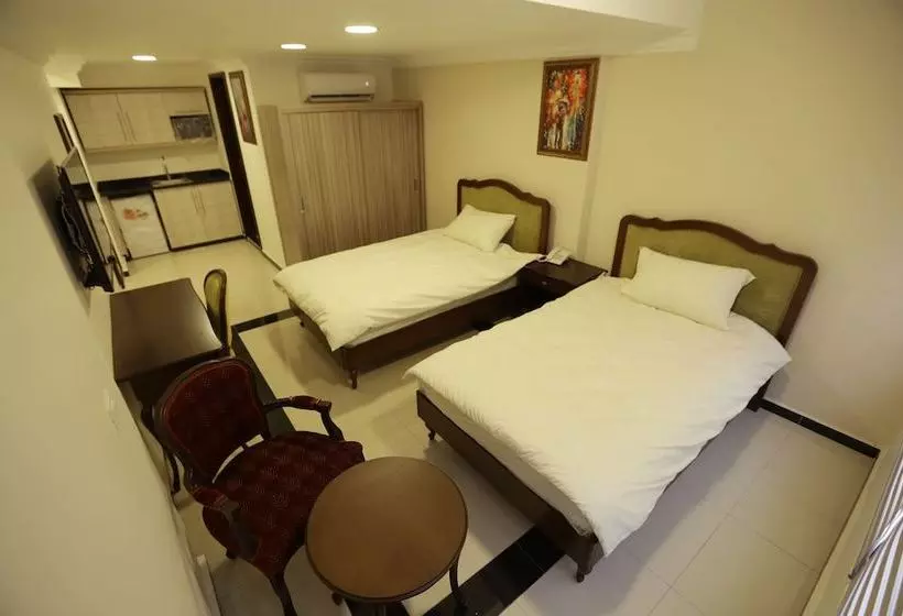 هتل Taj Suites Modern