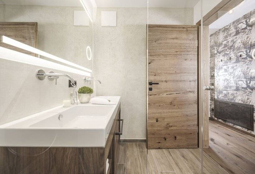 Platzhirsch Apart & Mayrhofen