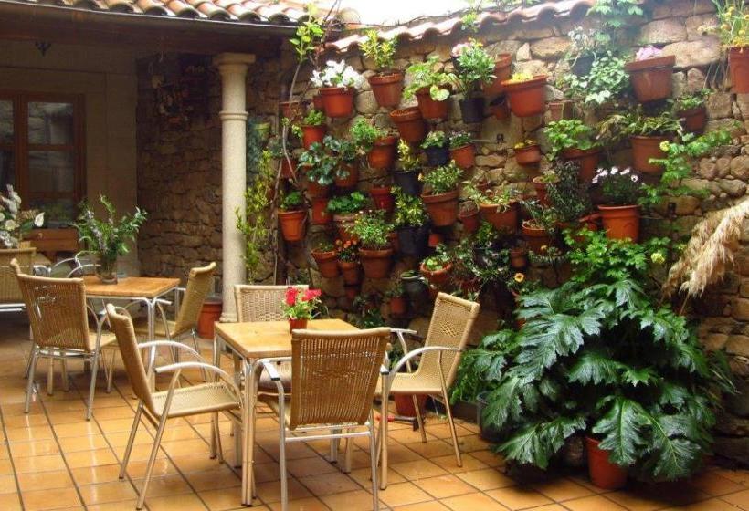 هتل El Portal De Las Arribes