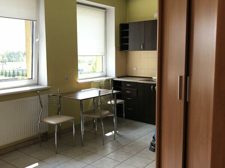 펜션 Monastyr Apartments