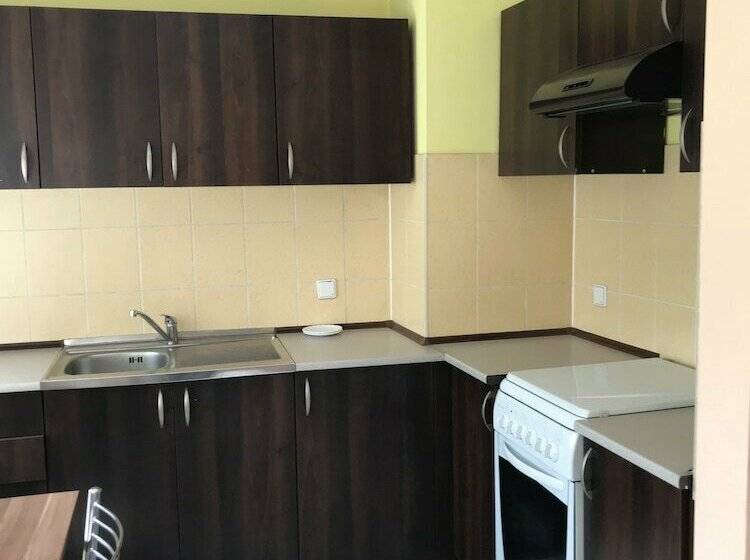 펜션 Monastyr Apartments