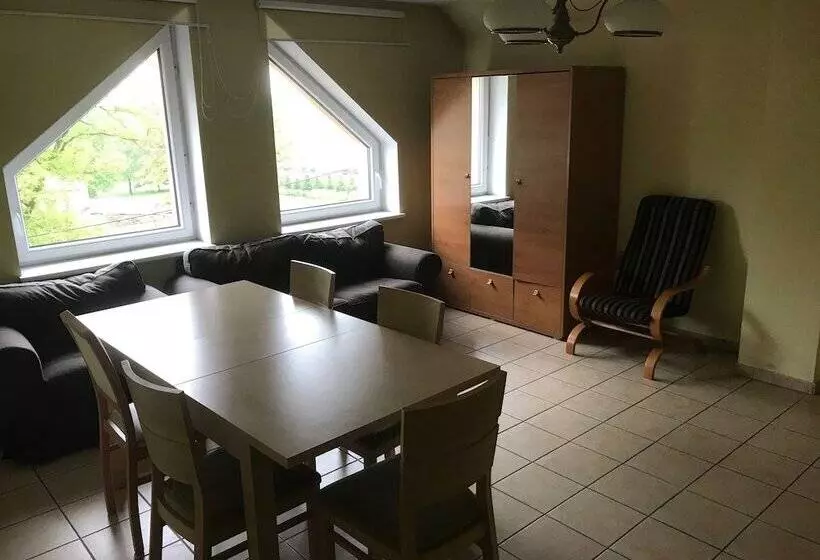 ペンション Monastyr Apartments