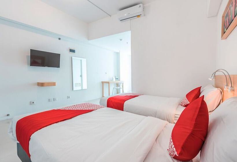 فندق The Habitat By Oyo Rooms