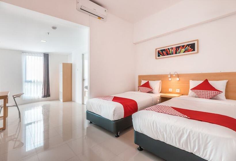 فندق The Habitat By Oyo Rooms