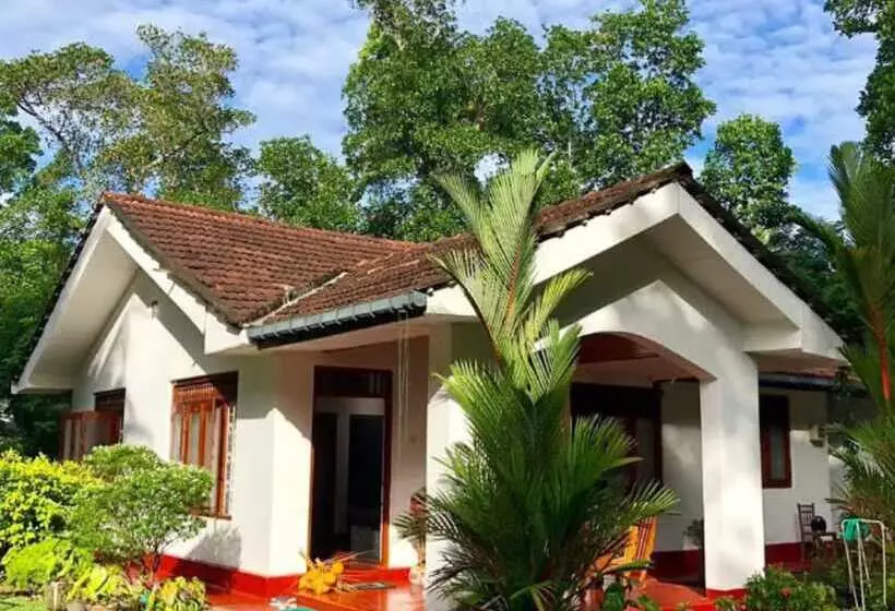 Cocos Villa Hikkaduwa