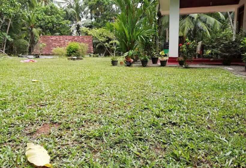 Cocos Villa Hikkaduwa