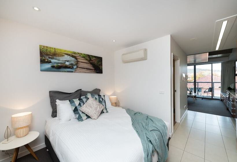 Mode 220 Braddon Act