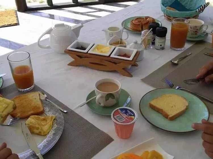 پانسیون Agnes Cottage