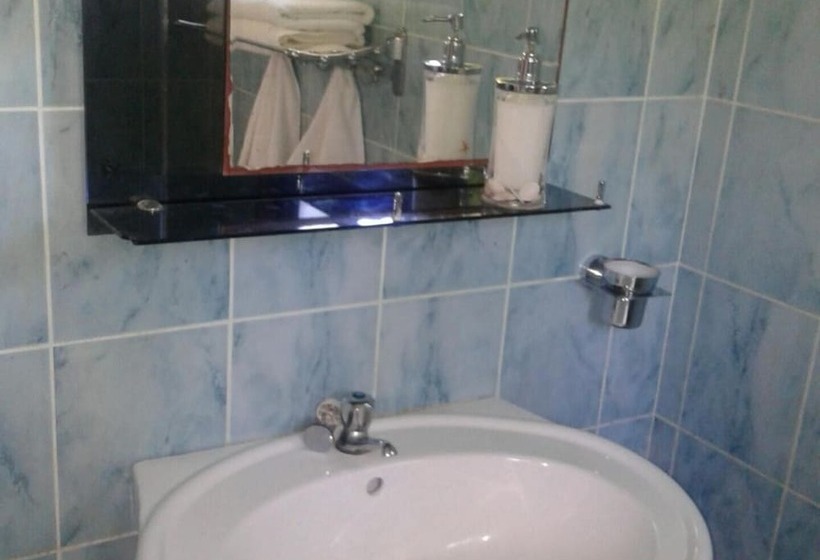 پانسیون Agnes Cottage