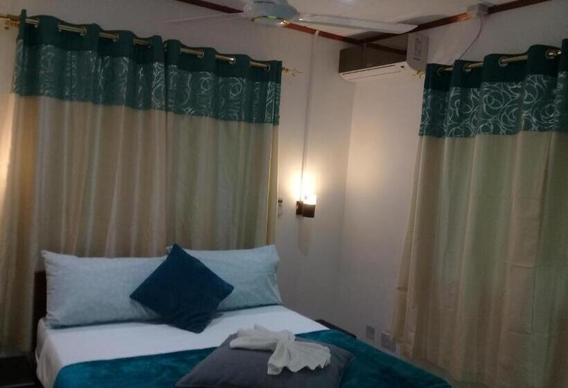 پانسیون Agnes Cottage