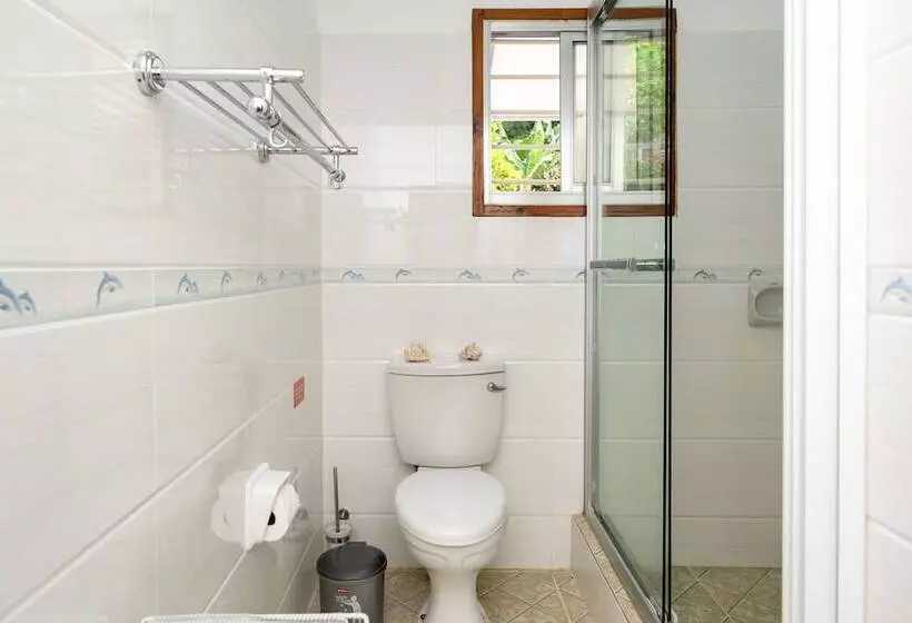 پانسیون Janes  Serenity Guesthouse