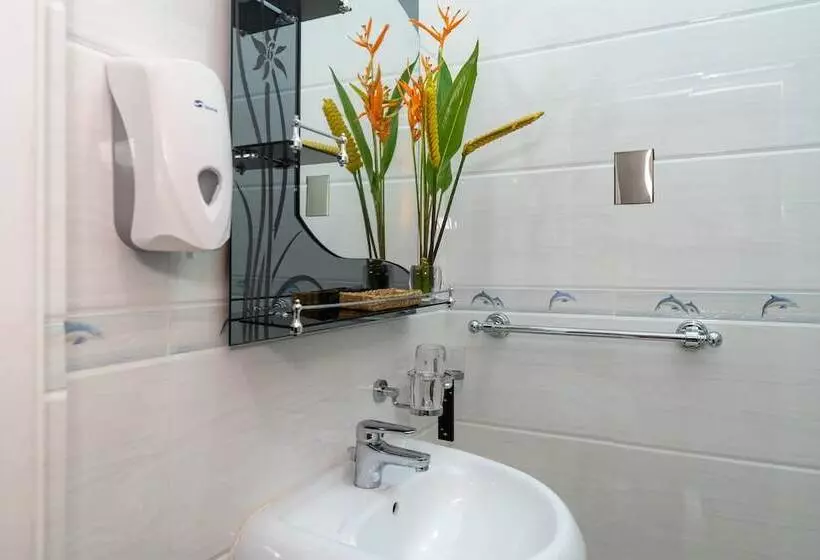 پانسیون Janes  Serenity Guesthouse