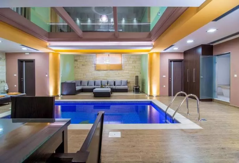 Versace Villa