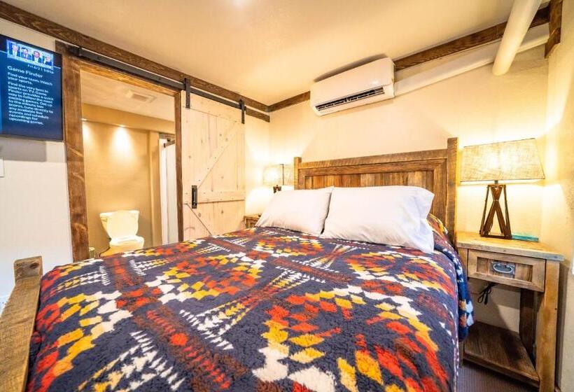 تختخواب و صبحانه St. Elmo