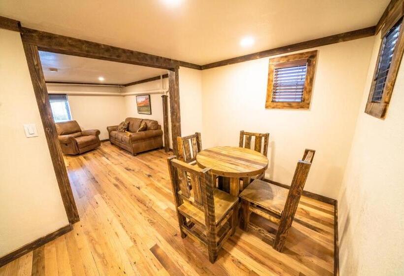 تختخواب و صبحانه St. Elmo