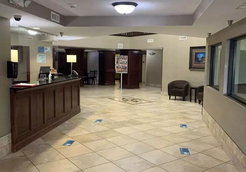 Отель Best Western Watertown Inn And Suites