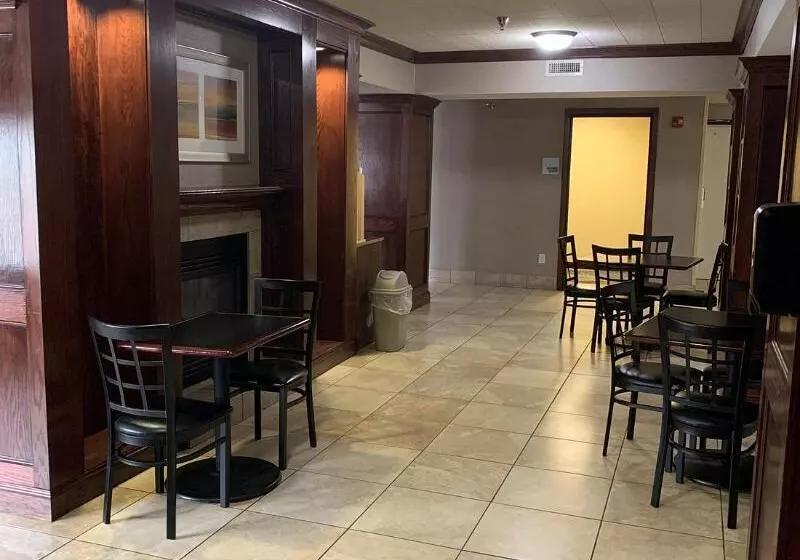 Отель Best Western Watertown Inn And Suites