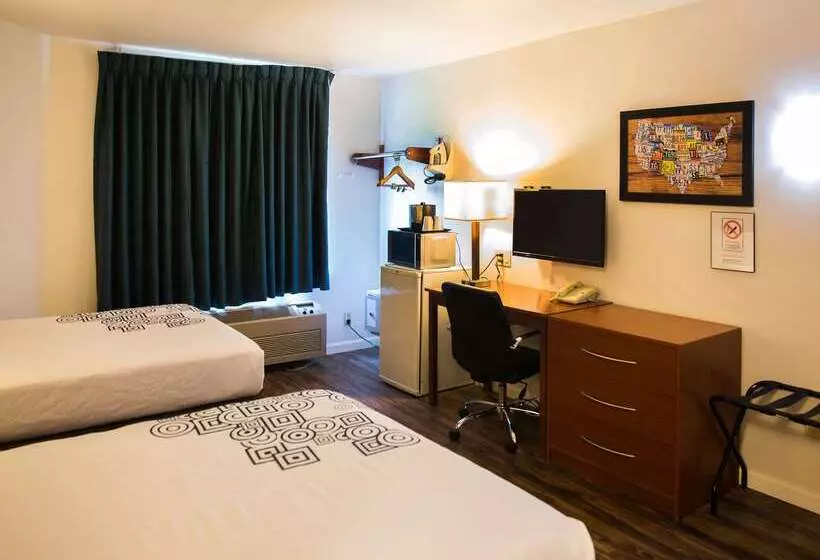 ホテル Econo Lodge
