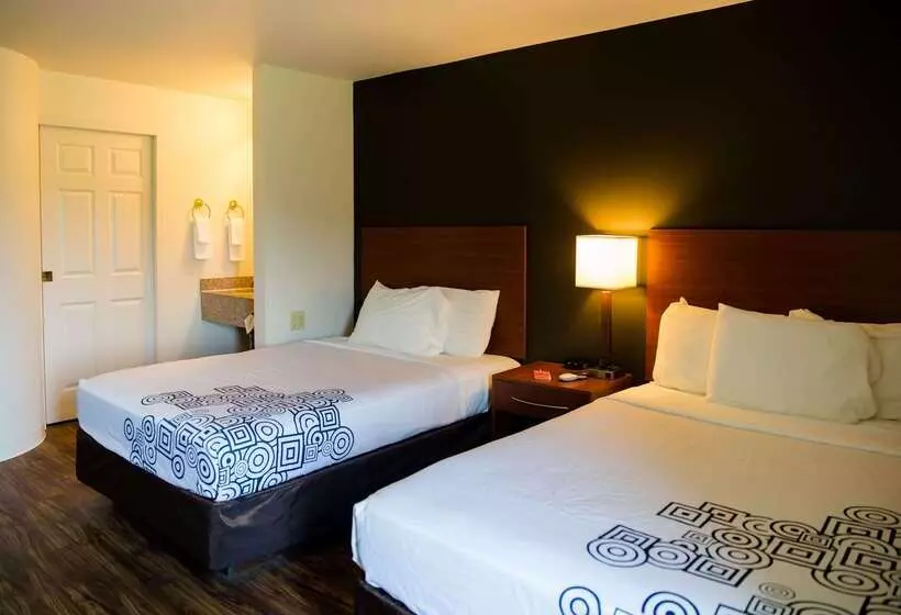ホテル Econo Lodge