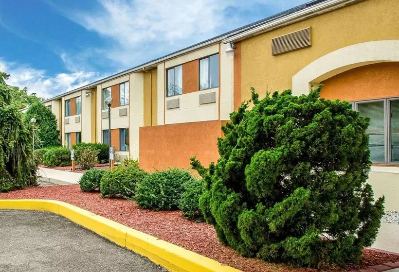 ホテル Econo Lodge