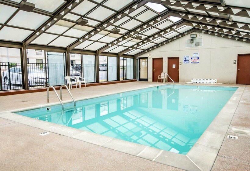 فندق Econo Lodge