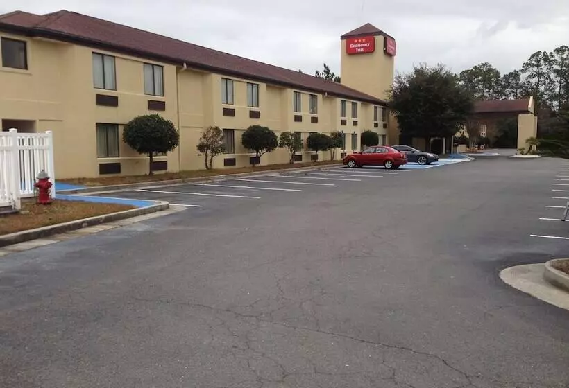 هتل Economy Inn Brunswick