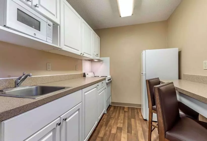 هتل Extended Stay America Suites  Fort Worth  Fossil Creek