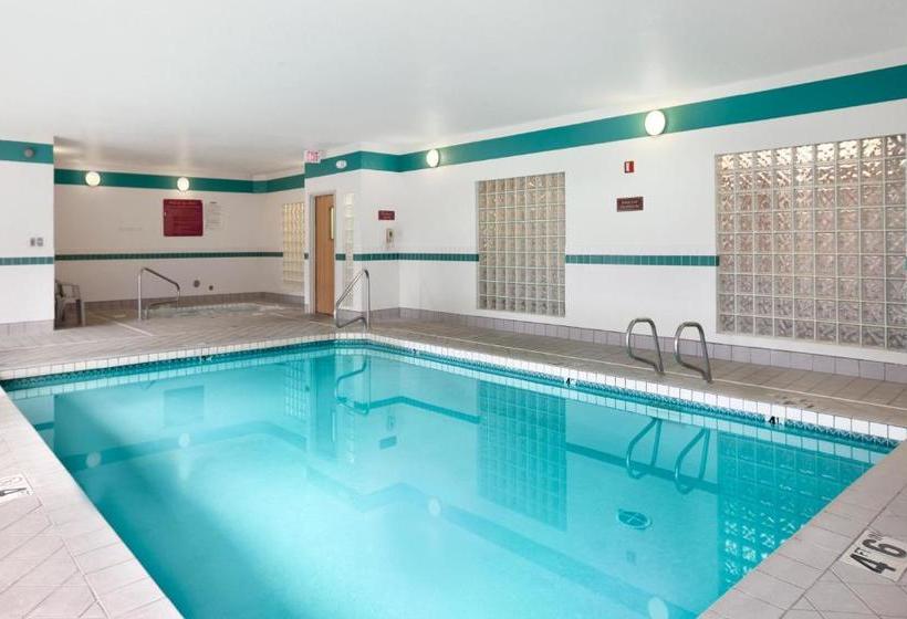 酒店 Howard Johnson By Wyndham Vancouver  & Suites