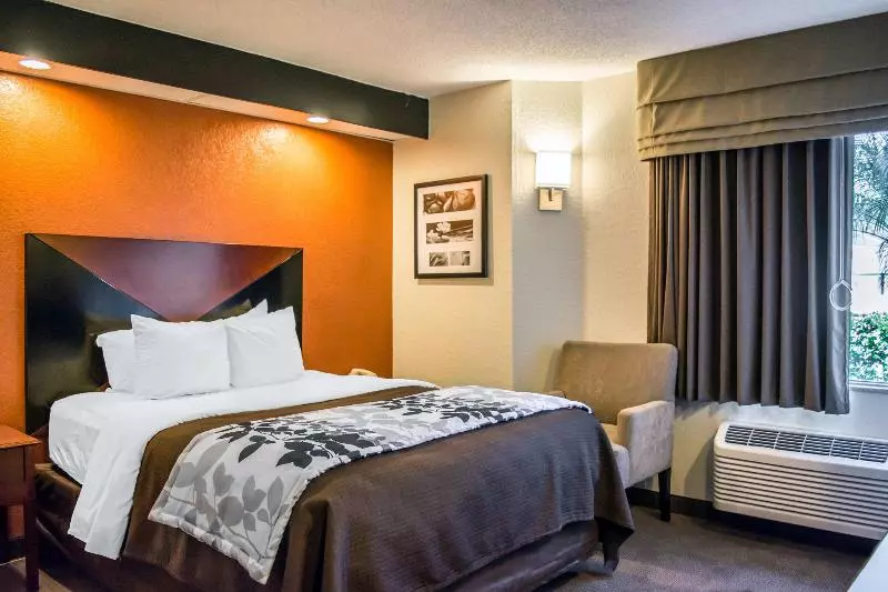 فندق Sleep Inn Near Busch Gardens   Usf