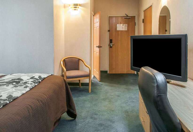 هتل Sleep Inn University