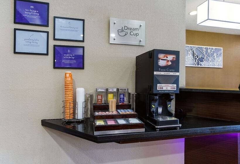 هتل Sleep Inn University