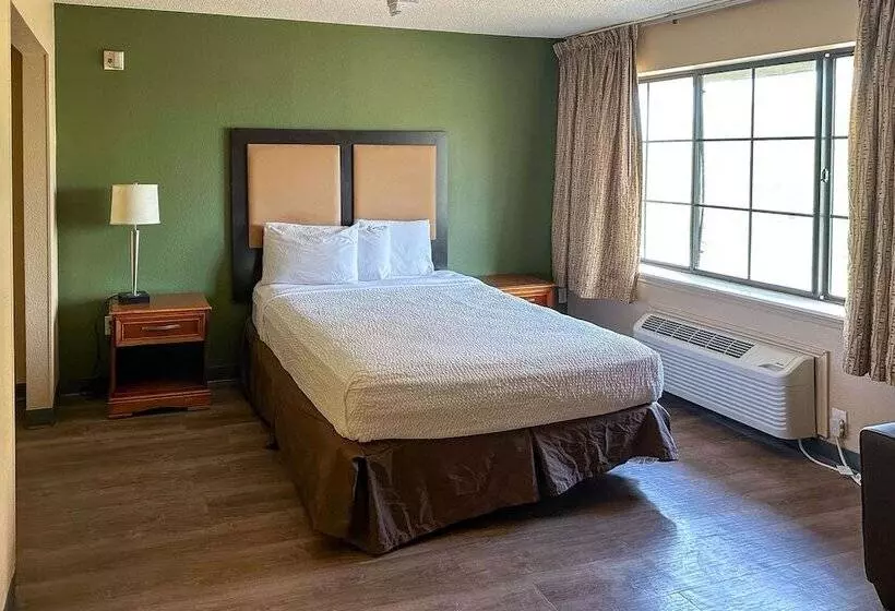 בית מלון כפרי Suburban Studios Houston North I 45