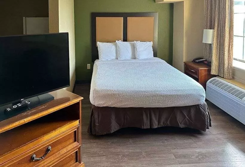 בית מלון כפרי Suburban Studios Houston North I 45