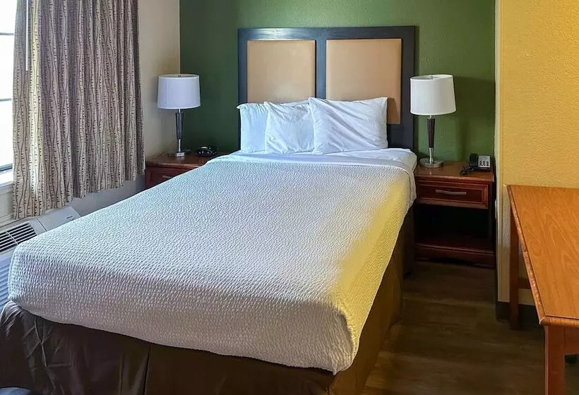 בית מלון כפרי Suburban Studios Houston North I 45