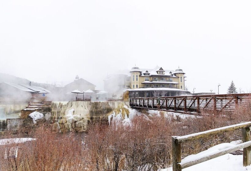 ホテル The Springs Resort & Spa