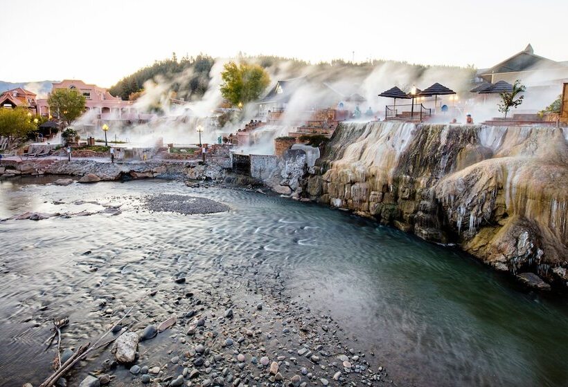 ホテル The Springs Resort & Spa