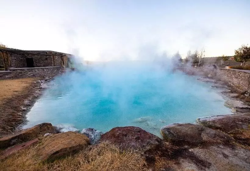 Отель The Springs Resort & Spa